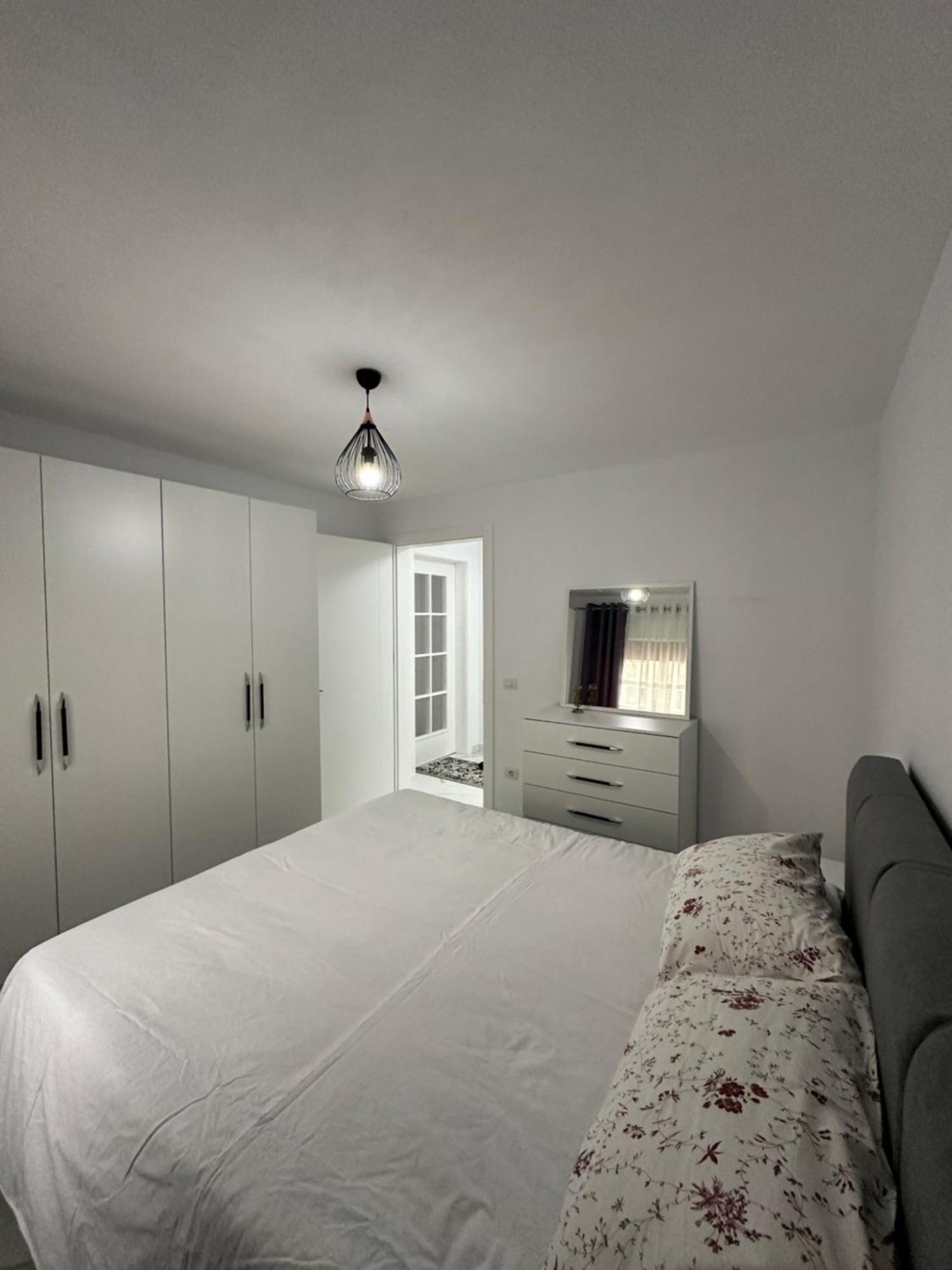 Elezi Apartment City Centre Tirana Exterior foto