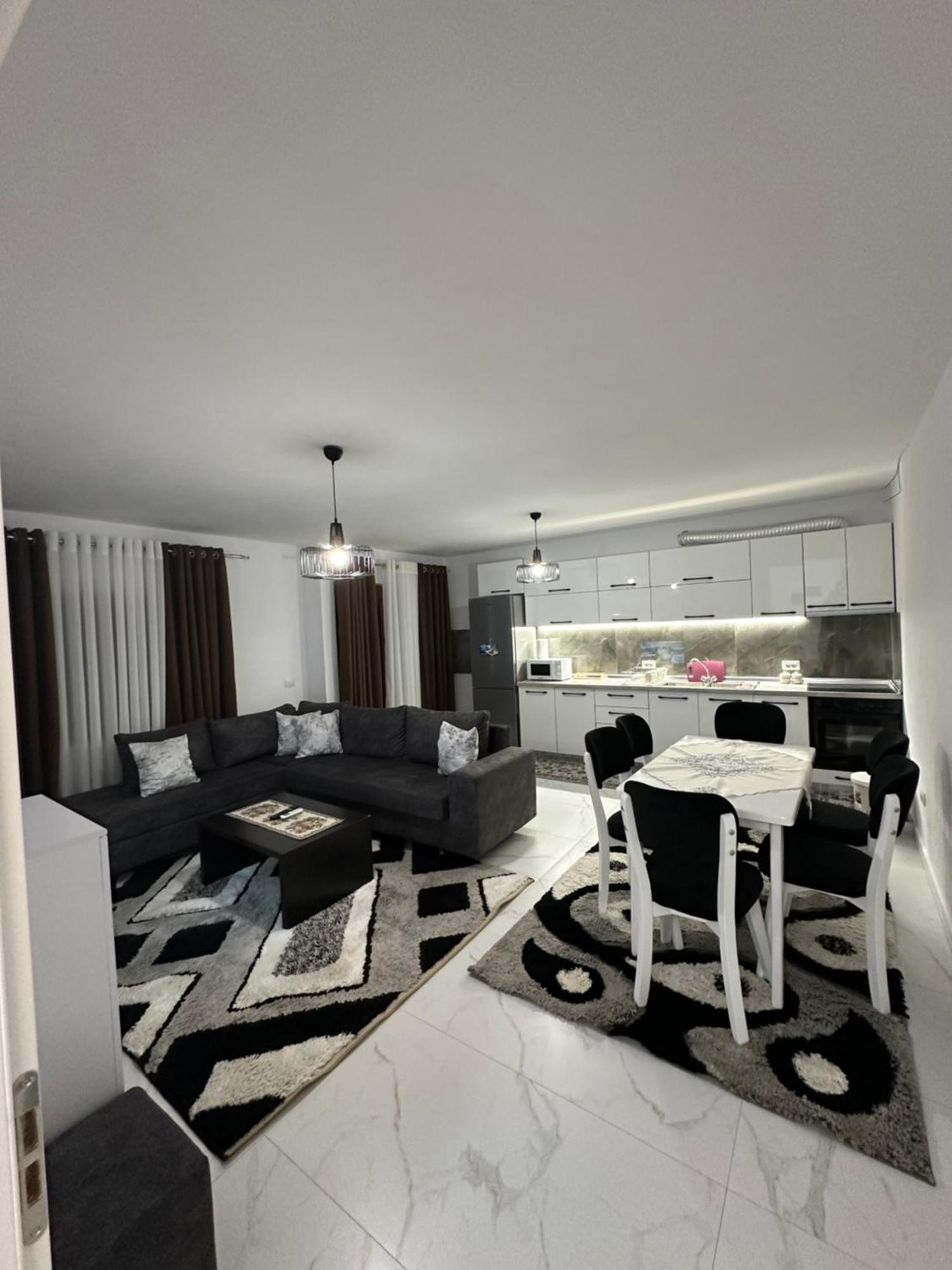 Elezi Apartment City Centre Tirana Exterior foto